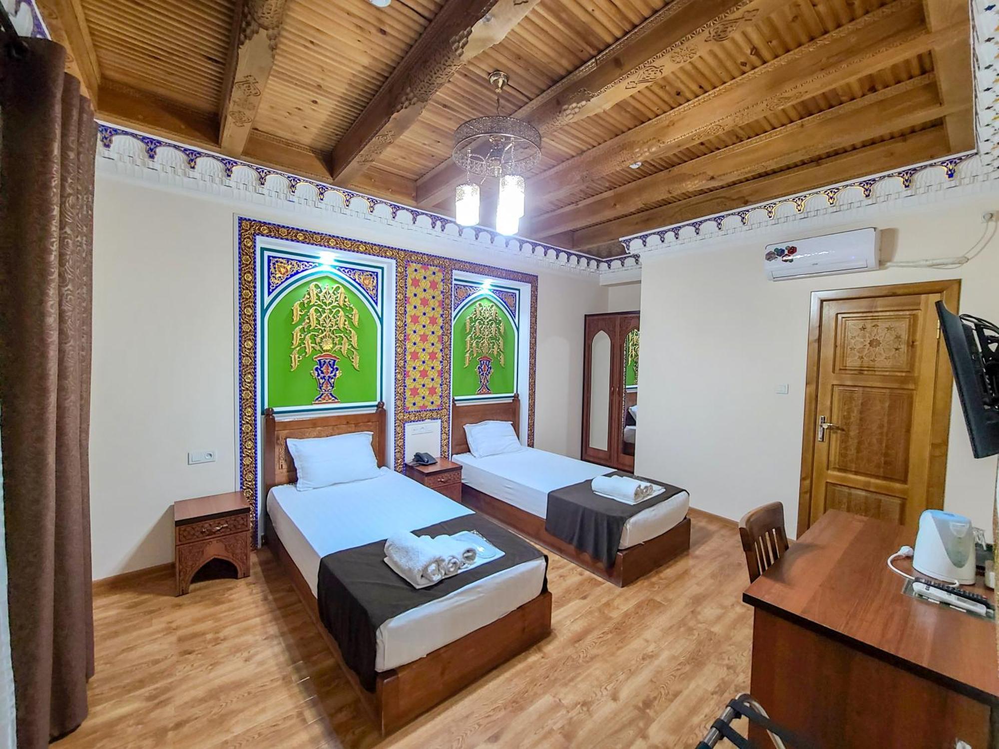 Old House Hotel Бухара Екстериор снимка