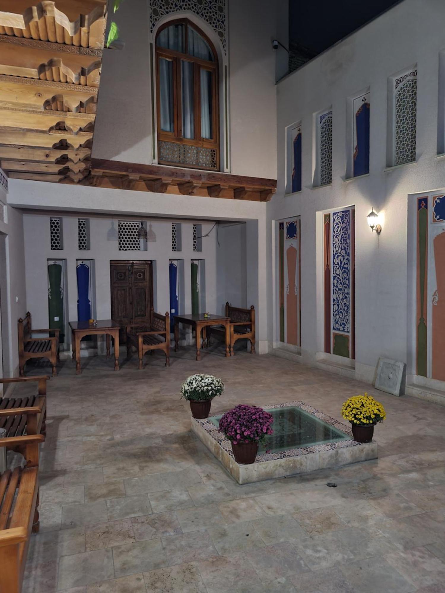 Old House Hotel Бухара Екстериор снимка