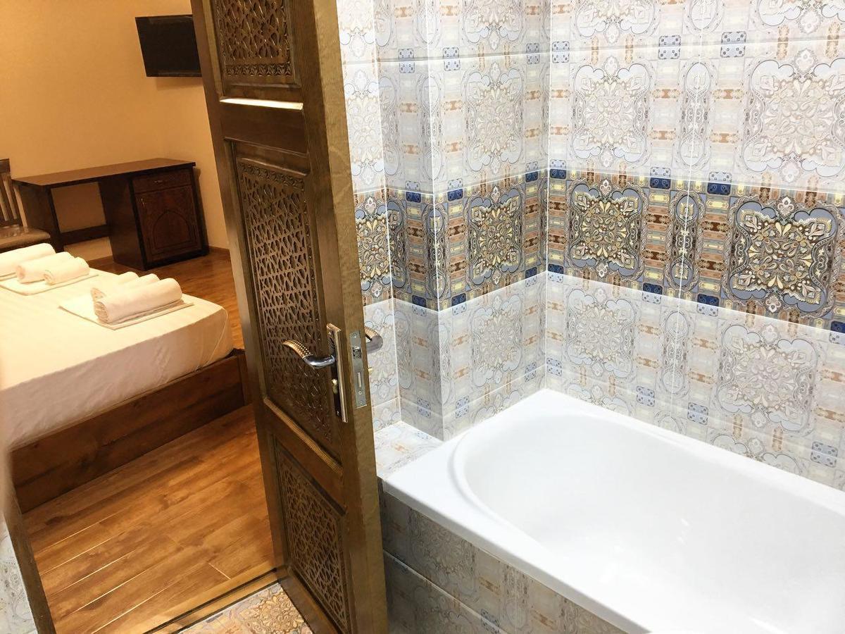 Old House Hotel Бухара Екстериор снимка